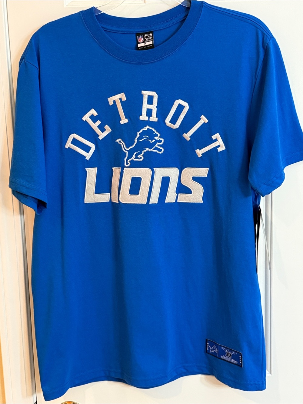 NFL Detroit Lions Blue Short Sleeve Logo Tee. Size M.